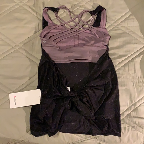 Lululemon 2-in-1 tank - Picture 2 of 6